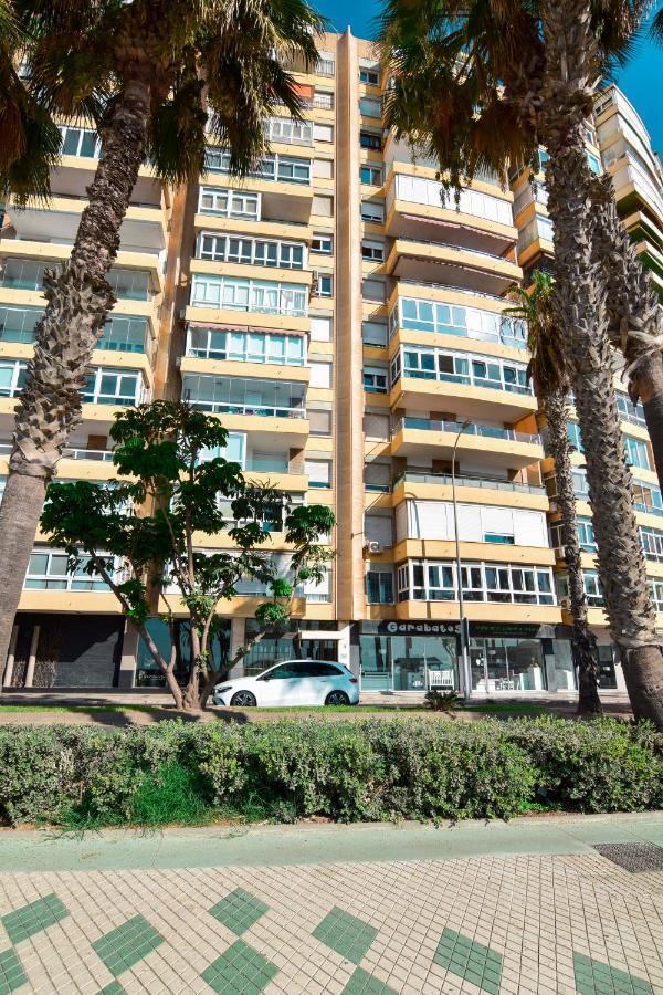 P&P Apartamentos Paseo Maritimo Pablo Ruiz Picasso Малага Екстер'єр фото