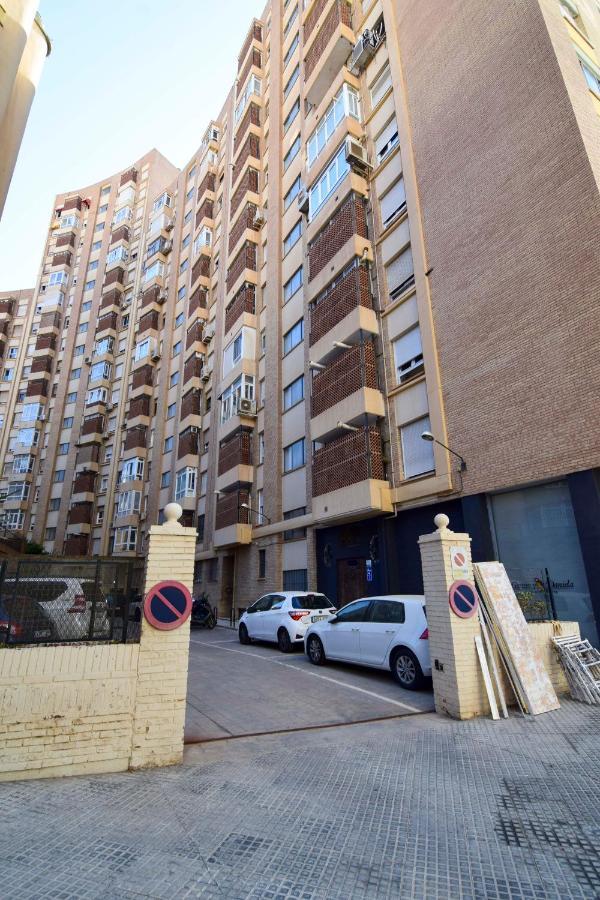 P&P Apartamentos Paseo Maritimo Pablo Ruiz Picasso Малага Екстер'єр фото
