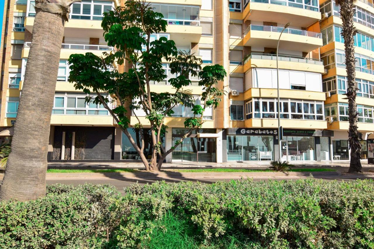 P&P Apartamentos Paseo Maritimo Pablo Ruiz Picasso Малага Екстер'єр фото